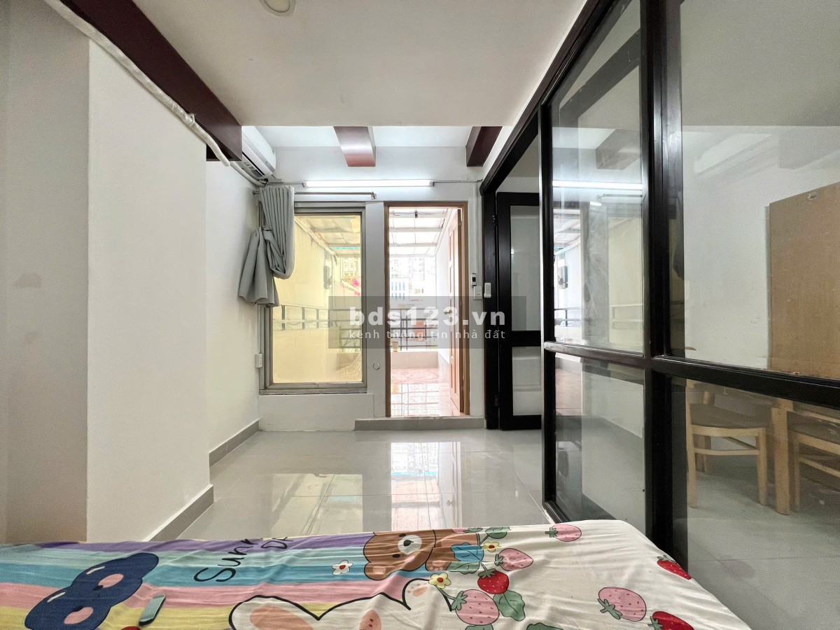 Căn hộ bancon 40m2, 1PN, PK đủ nội thất -224/20 Lý Thường…