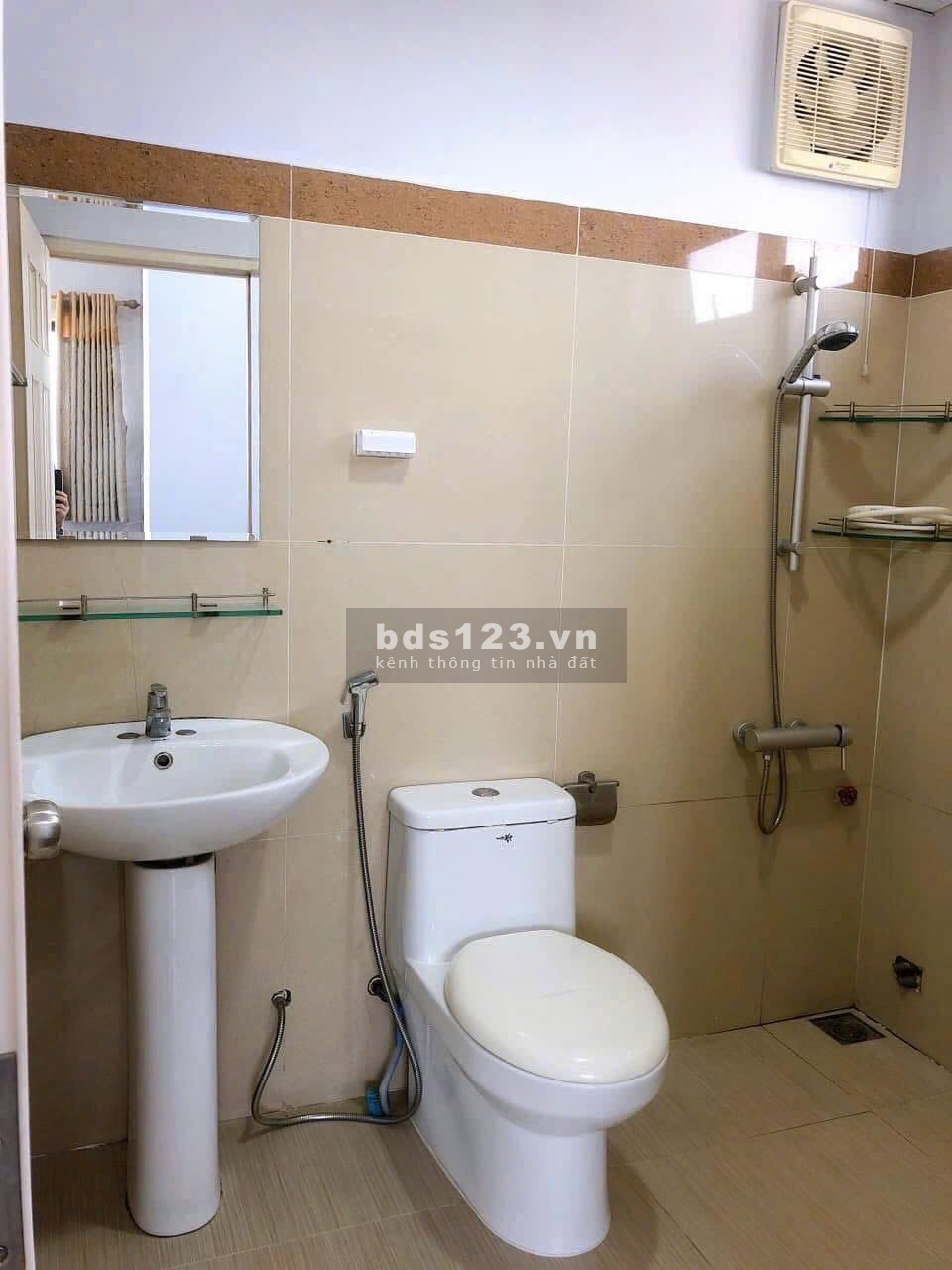 Chung cư Bảy Hiền, P11, Tân Bình: 3p ngủ, 2wc, 90m2, 11tr/th