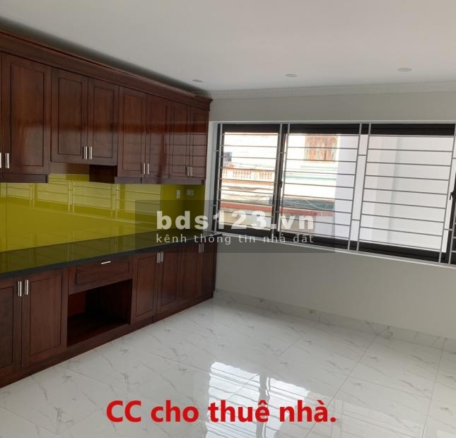 Chính chủ cho thuê nhà khép kín tổ 8, Thạch Bàn – Long Biên - Hà Nội