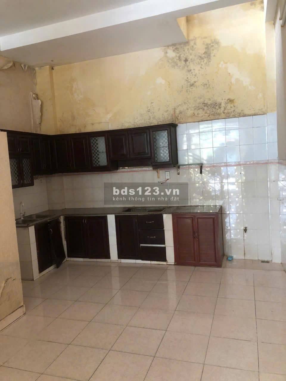 Nhà 2 tầng kiên cố, mặt tiền vừa ở vừa kd, chỉ bán 4ty790