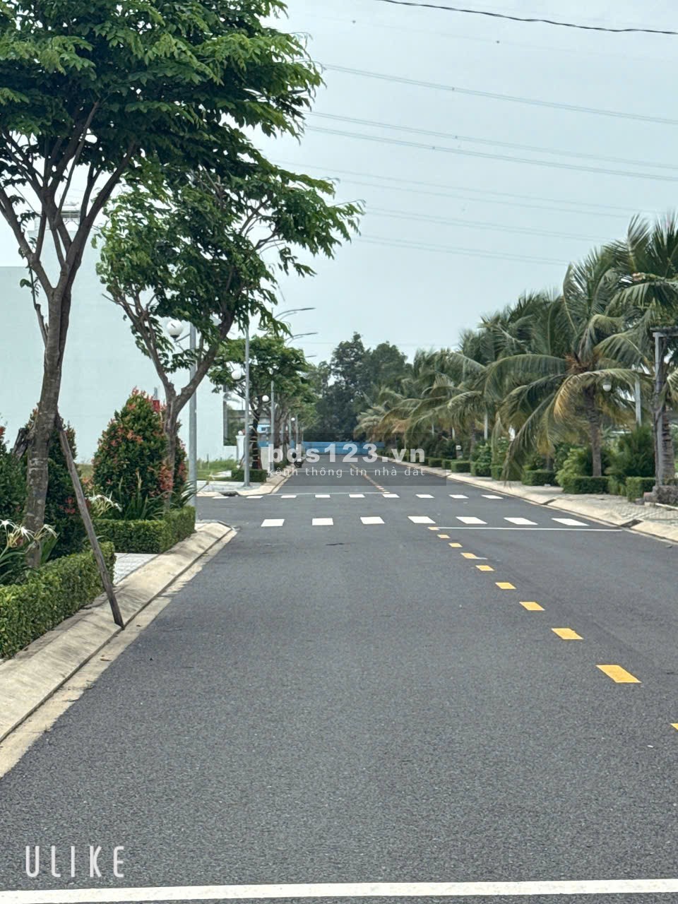 Chính chủ cần bán nhà vị trí cực đẹp khu trong khu dân cư giá 2ti 5