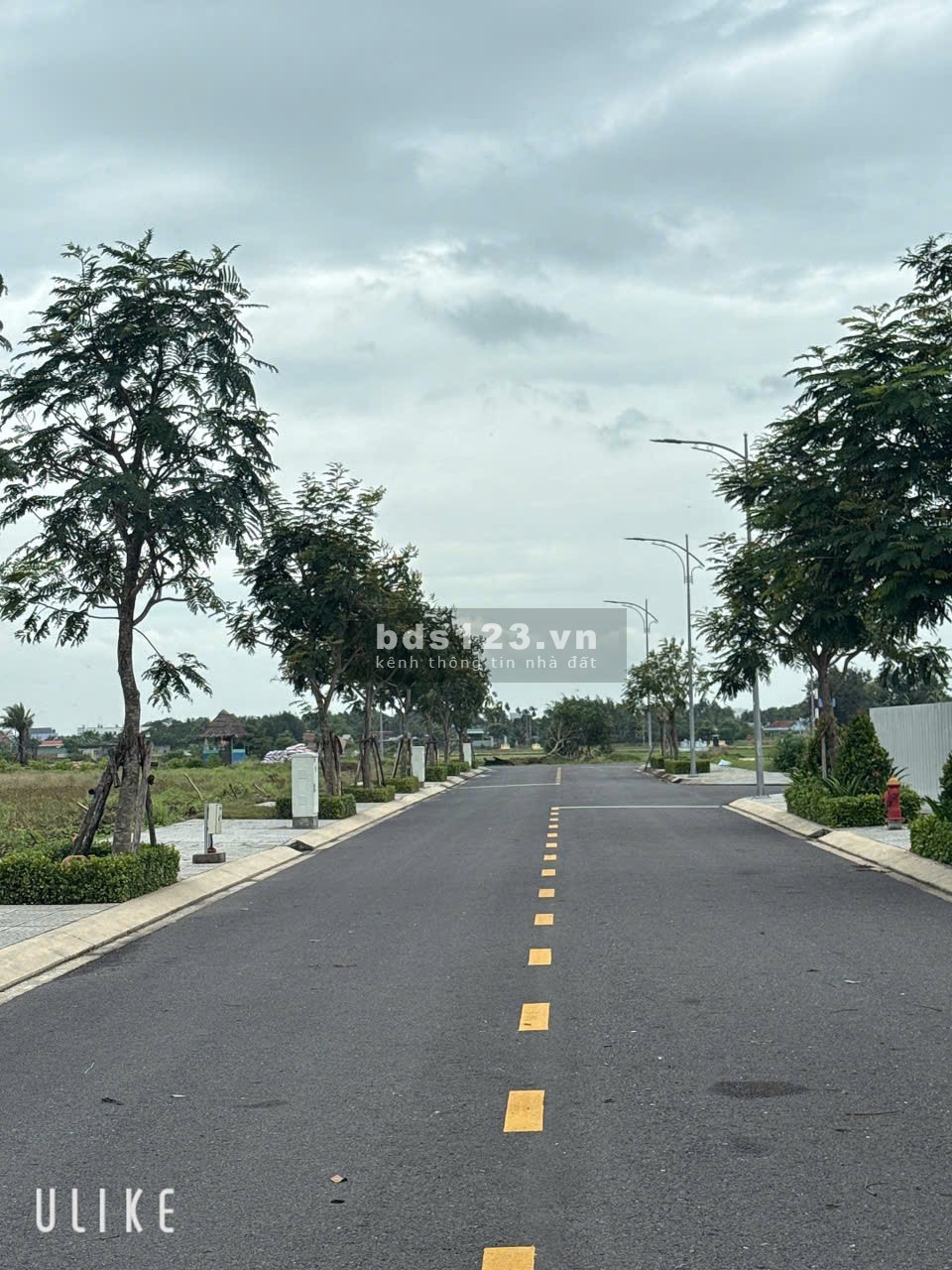Chính chủ cần bán nhà vị trí cực đẹp khu trong khu dân cư giá 2ti 5