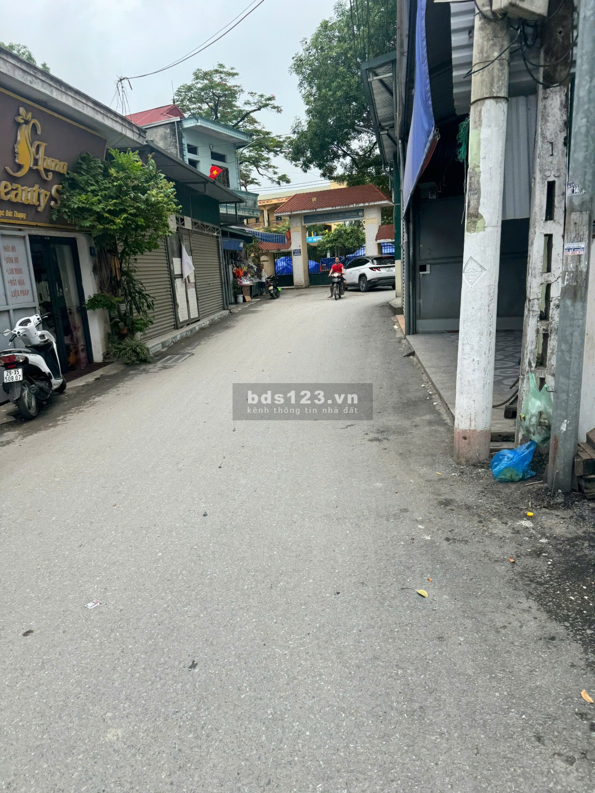 Bán nhà đẹp, vị trí kinh doanh đắc địa – Ngay cổng trường Tiểu học Đức Thượng, Hoài Đức – Hà Nội