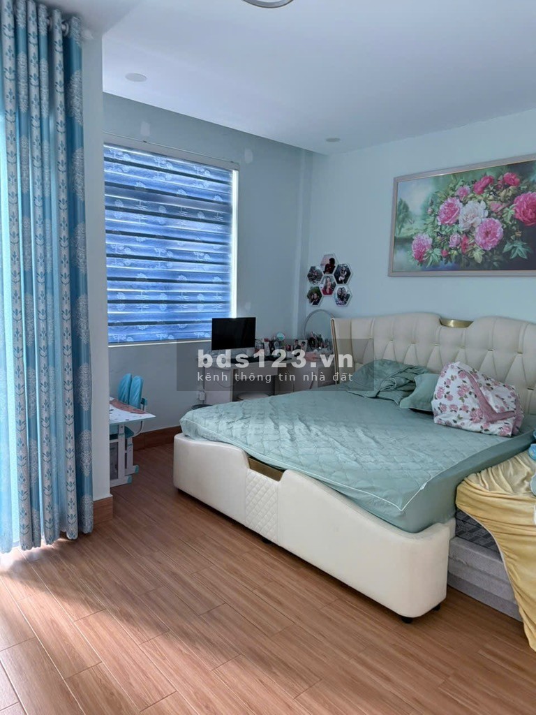 Nhà đẹp 4 tầng nội thất xịn - Khu dân cư an ninh Trường Thọ - Mua về ở ngay hoặc cho thuê!