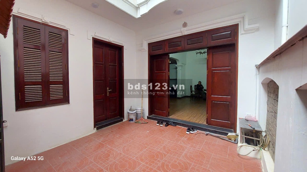Bán nhà Tứ Liên, dân xây kiên cố, thông số đẹp, 85m2, giá đầu tư