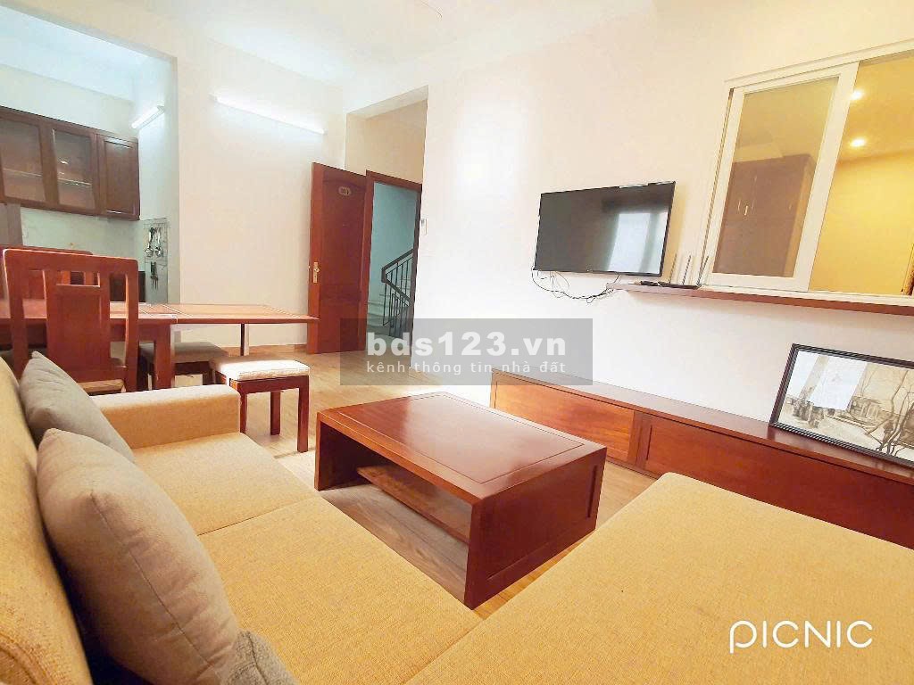 Cho thuê Căn hộ dịch vụ 1N,1K siêu rộng Full đồ tại Ngõ 189 Hoàng Hoa Thám, Ba Đình. Chỉ 10tr
