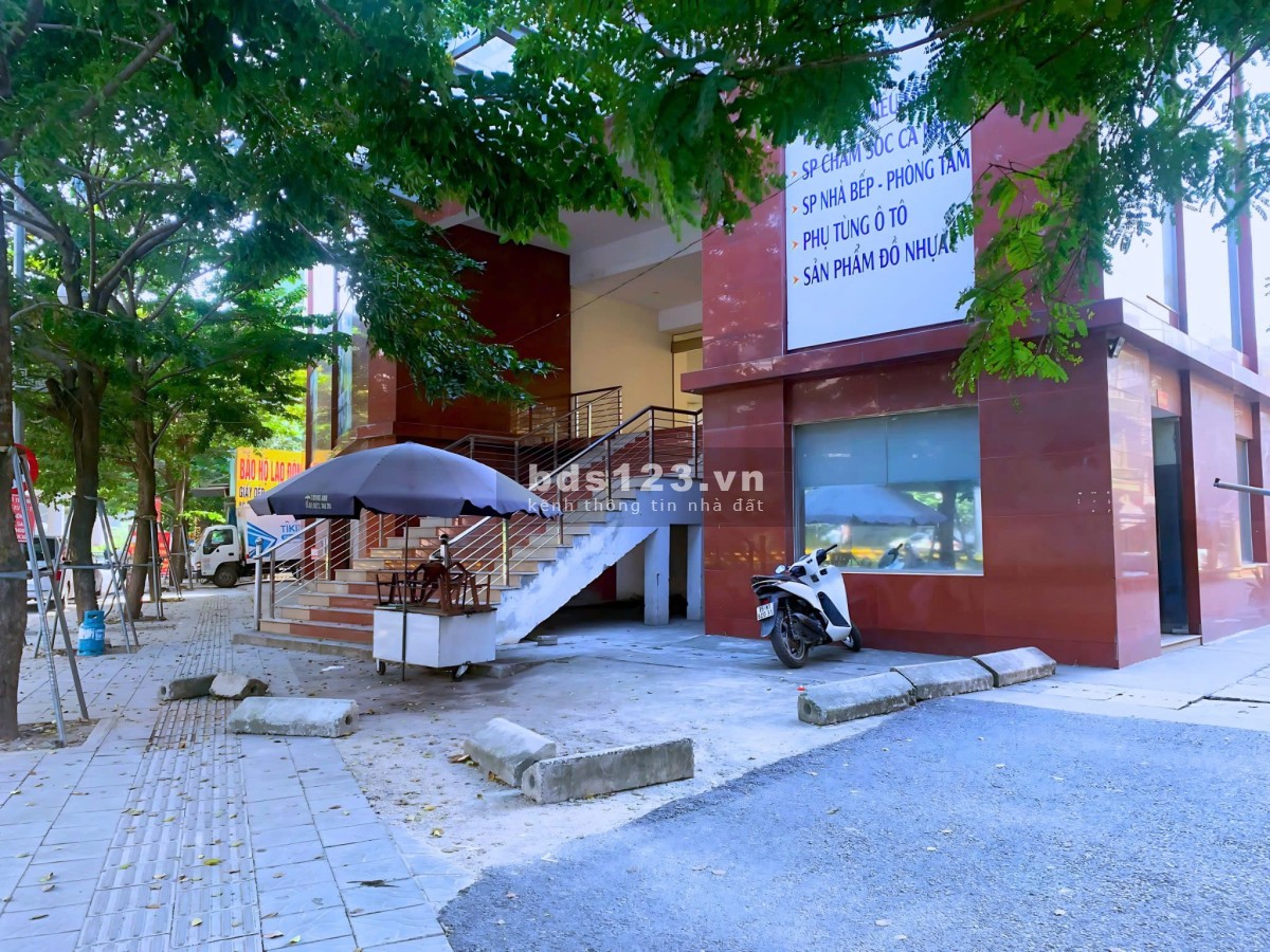 Cho thuê mặt bằng giá rẻ nhất Phạm Văn Đồng – Chỉ 150k/m²!!!