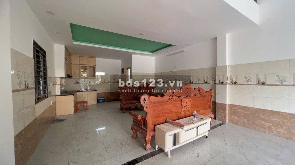 Nhà MT Xa Lộ Hà Nội - Kinh doanh ngay chợ Nam Cao - Sẵn dòng tiền 12Tr/tháng - Tổng DT hơn 100m²!