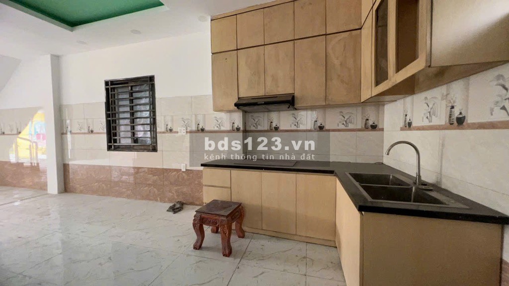 Nhà MT Xa Lộ Hà Nội - Kinh doanh ngay chợ Nam Cao - Sẵn dòng tiền 12Tr/tháng - Tổng DT hơn 100m²!