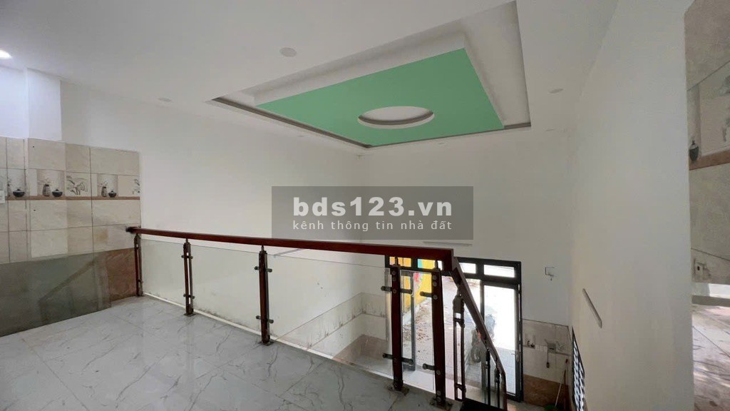 Nhà MT Xa Lộ Hà Nội - Kinh doanh ngay chợ Nam Cao - Sẵn dòng tiền 12Tr/tháng - Tổng DT hơn 100m²!