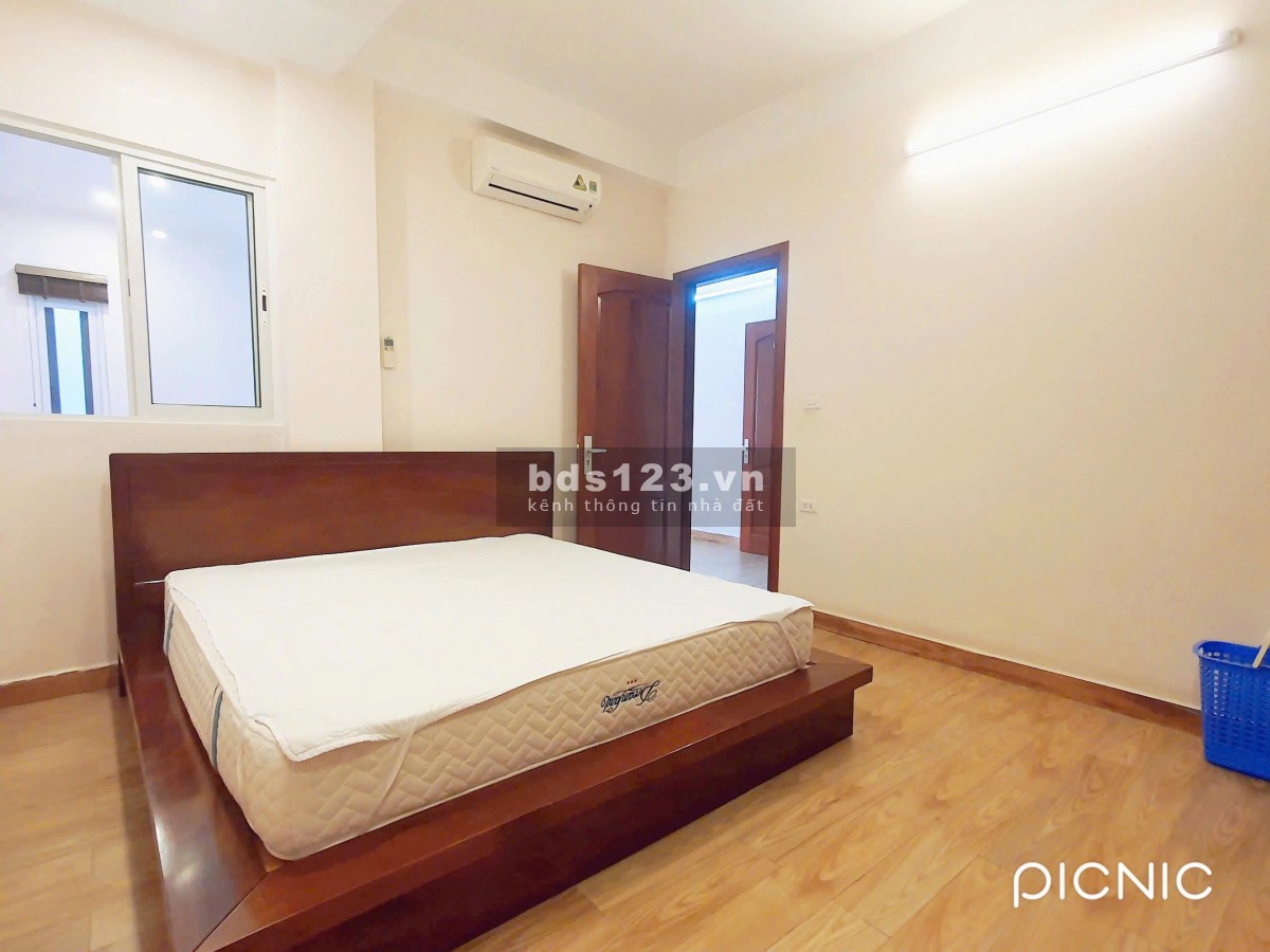 Cho thuê Căn hộ dịch vụ 1N,1K siêu rộng Full đồ tại Ngõ 189 Hoàng Hoa Thám, Ba Đình. Chỉ 10tr