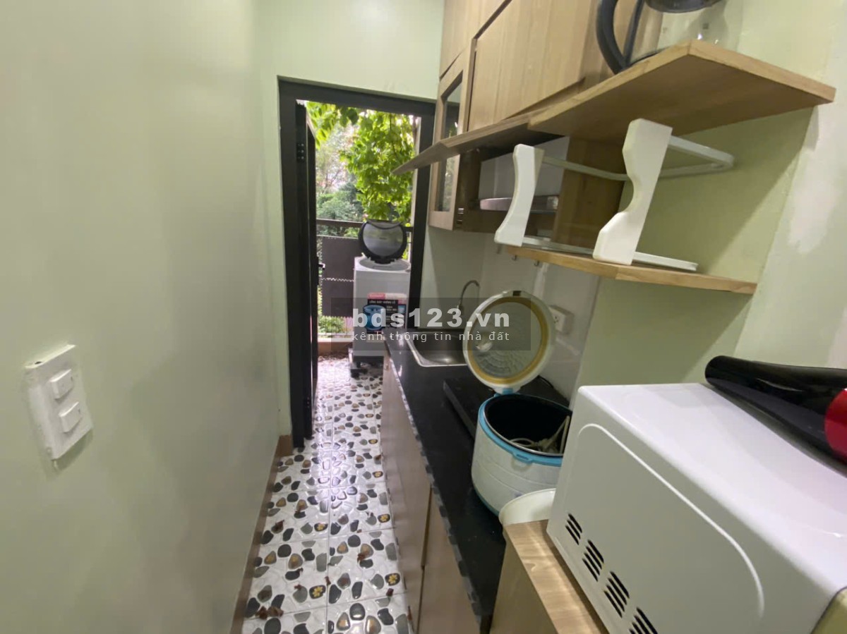 Cho thuê Căn hộ dịch vụ giá rẻ tầng 3 View thoáng tại Ngõ 294 Kim Mã, Ba Đình. Chỉ 8tr