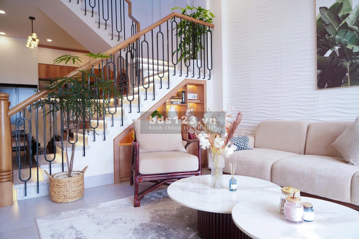 CẦN BÁN GẤP! Nhà phố 1 trệt 1 lầu – SỔ RIÊNG – Giá chỉ từ 1 TỶ 9