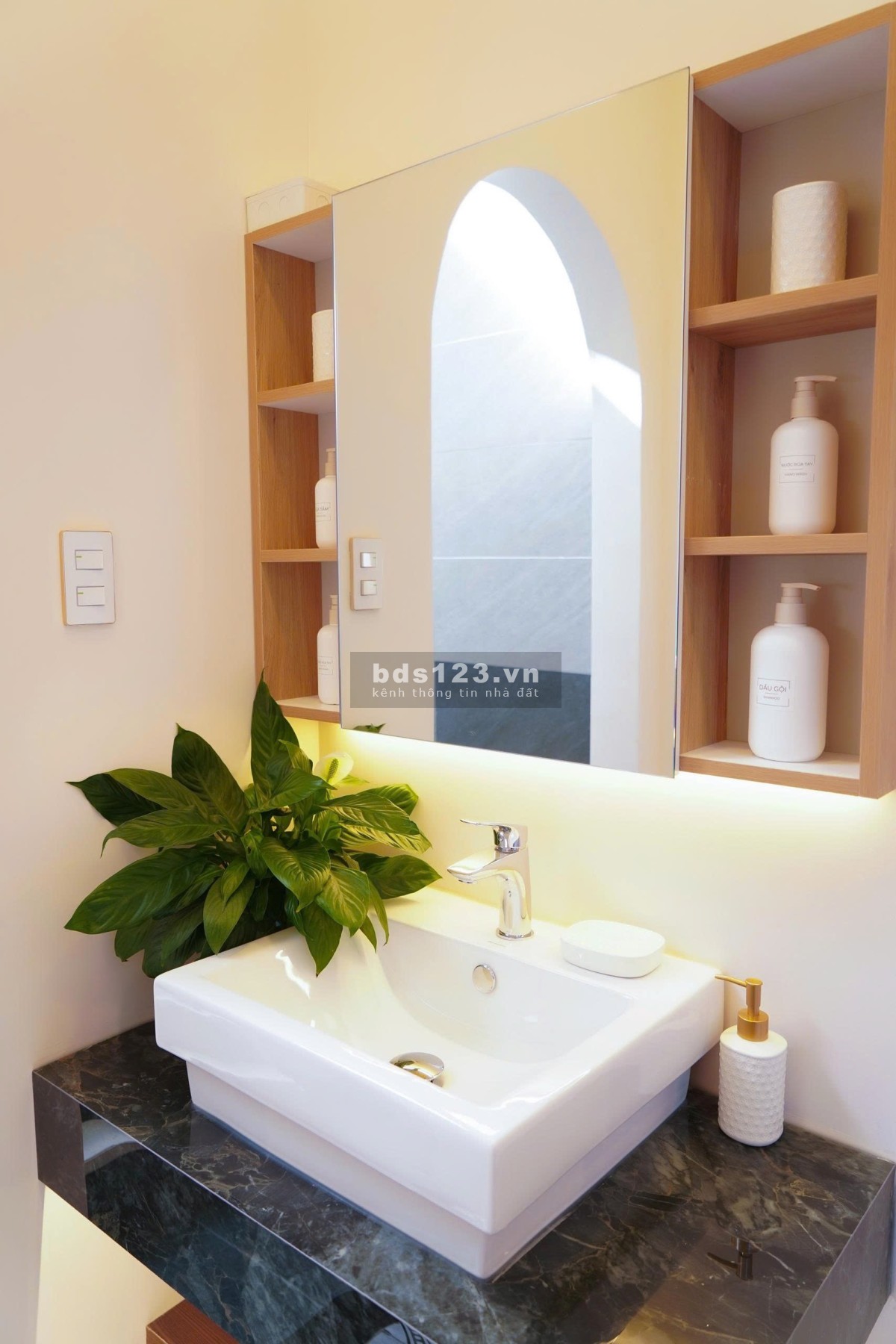 CẦN BÁN GẤP! Nhà phố 1 trệt 1 lầu – SỔ RIÊNG – Giá chỉ từ 1 TỶ 9