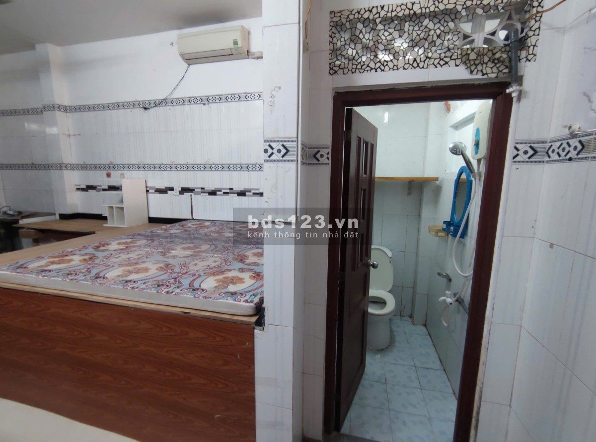 Phòng trọ giá rẻ - 30/18 Lâm Văn Bền