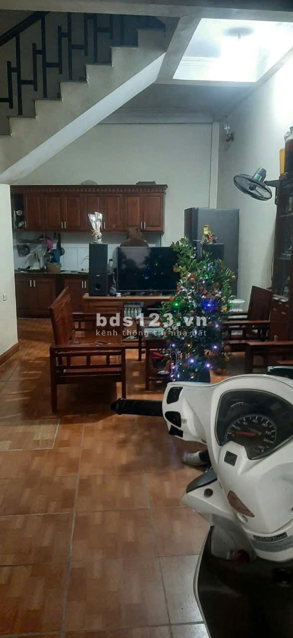 Bán nhà Cầu Cốc, 38m2, 4 tầng, lô góc thoáng, hàng xóm Vin Smartcity