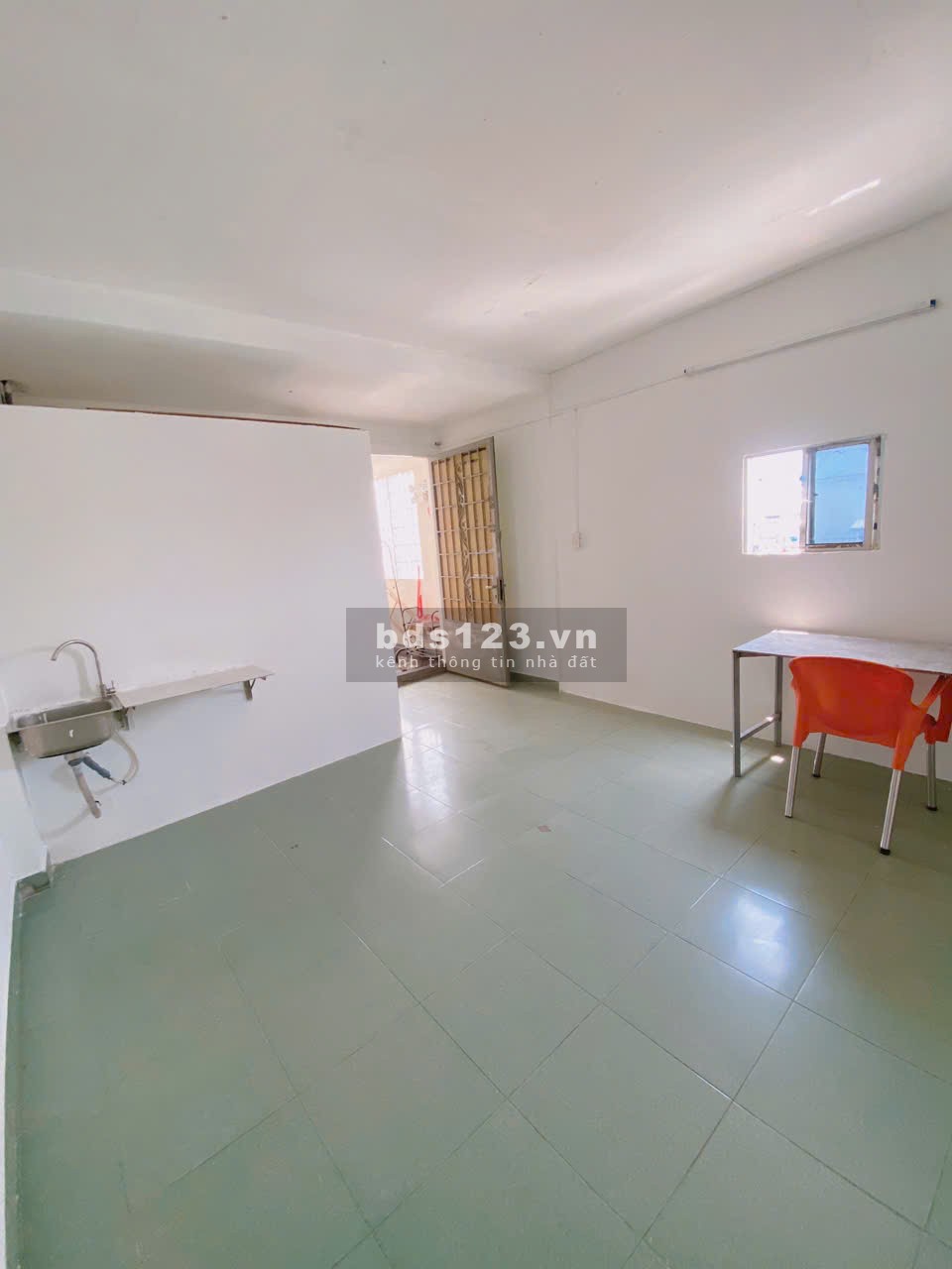 Cho thuê phòng trọ ngay MT 29 Bàu Cát 6, Phường 14, Q Tân Bình (Có khoá vân tay, kệ bếp)