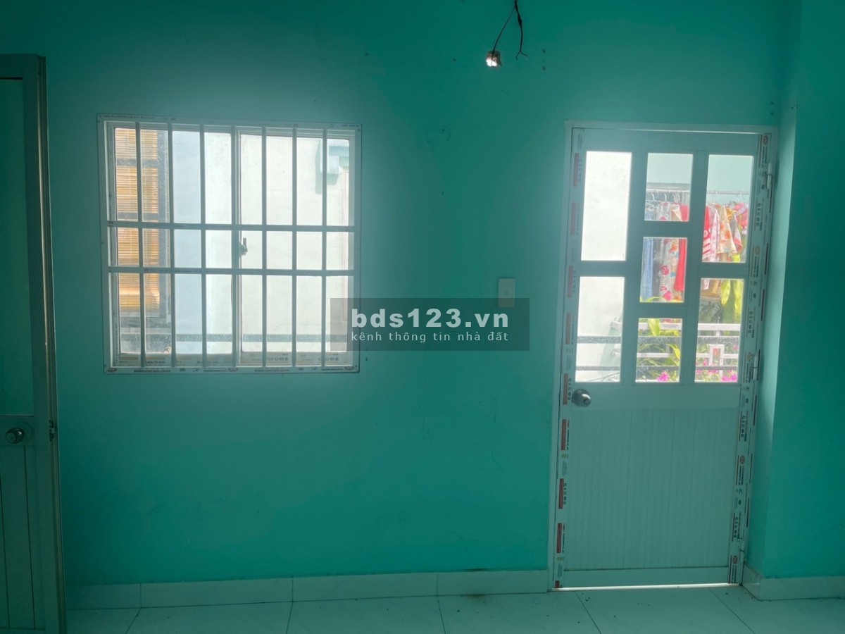 Bán gấp nhà ngay cầu Rạch Cây Khô Nhà Bè
