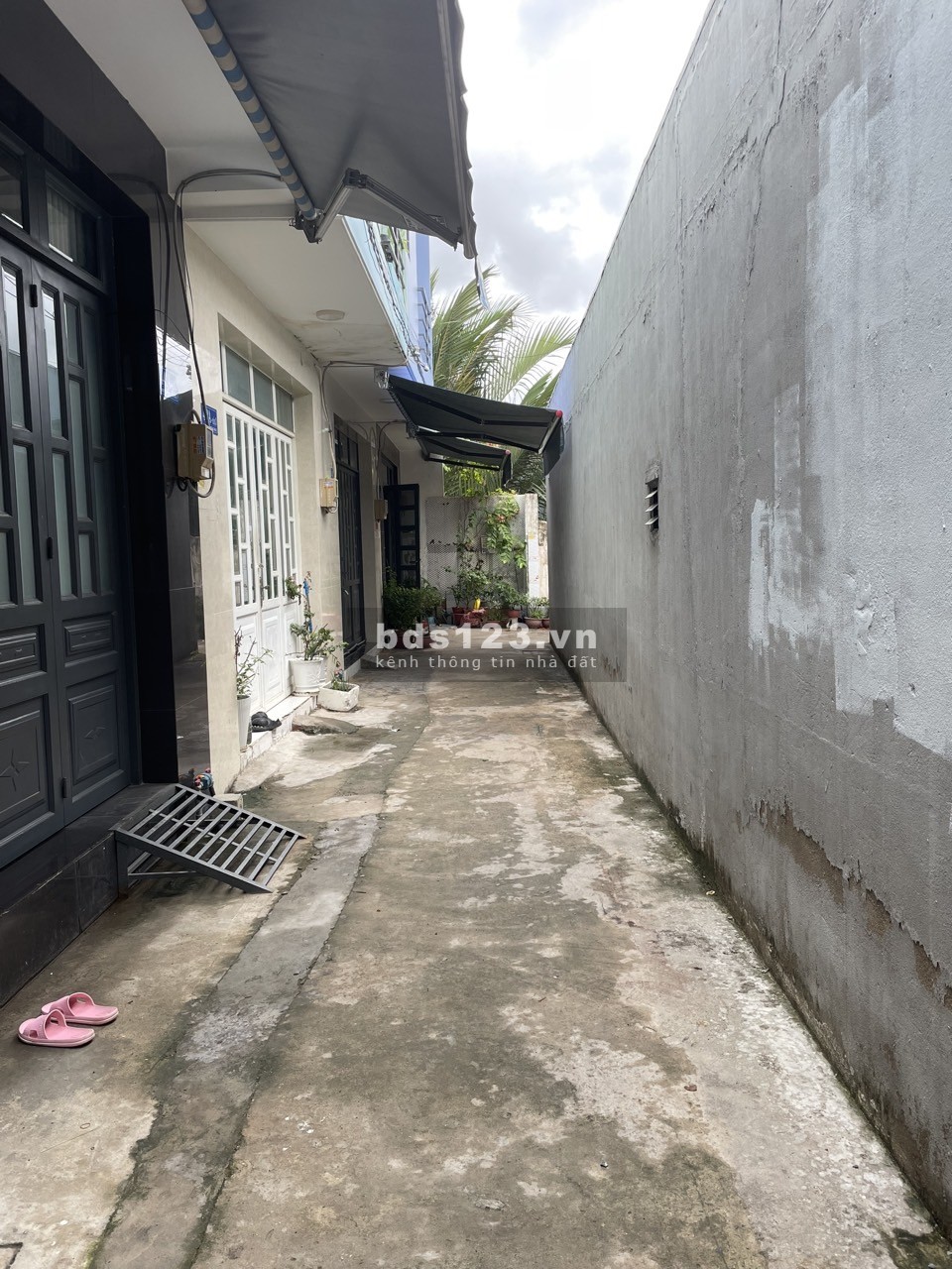 Bán gấp nhà ngay cầu Rạch Cây Khô Nhà Bè