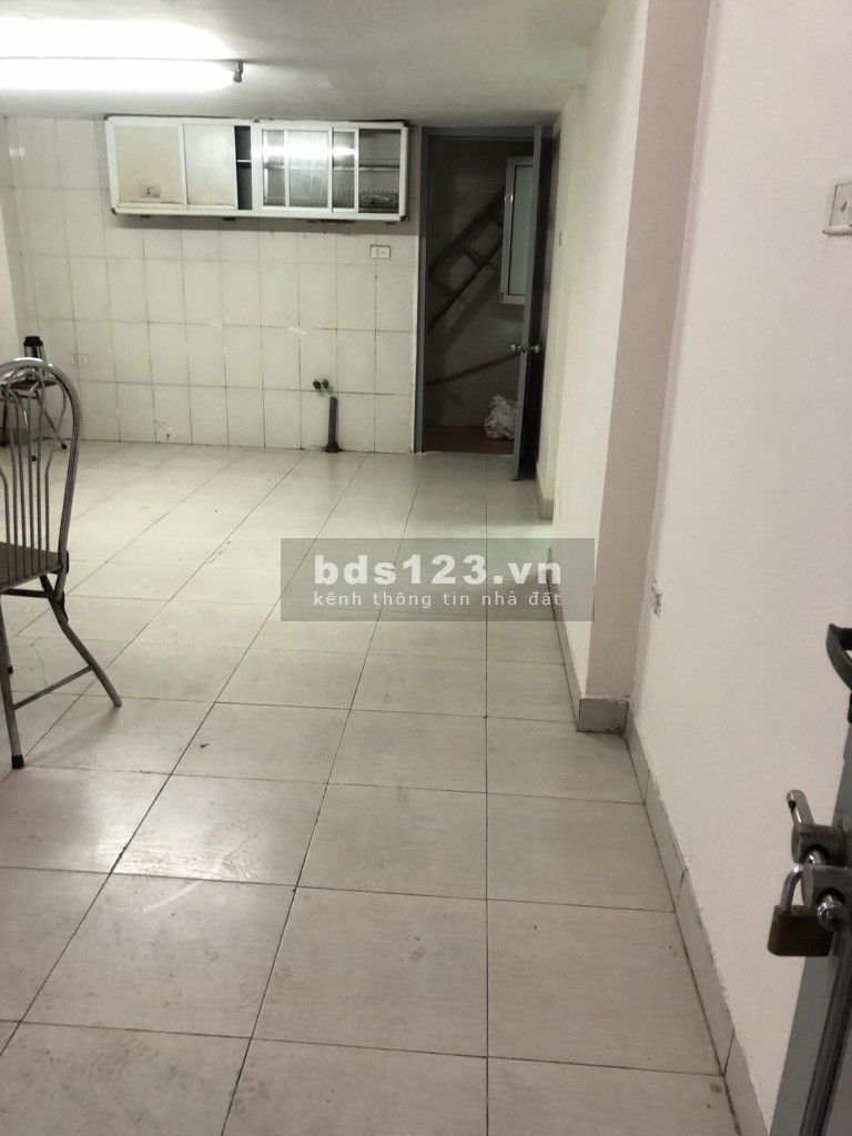 Căn Hộ Mini Trung Tâm Cầu Giấy – Gác Xép Đổ Bê Tông – Ô Tô Tải Đỗ Cổng – Chỉ Nhỉnh 2 Tỷ