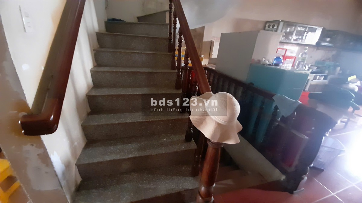 Bán gấp nhà riêng 11,5 tỷ có thương lượng, 235m2 tại Nguyễn Văn Cừ, Lộc Phát, Bảo Lộc, Lâm Đồng