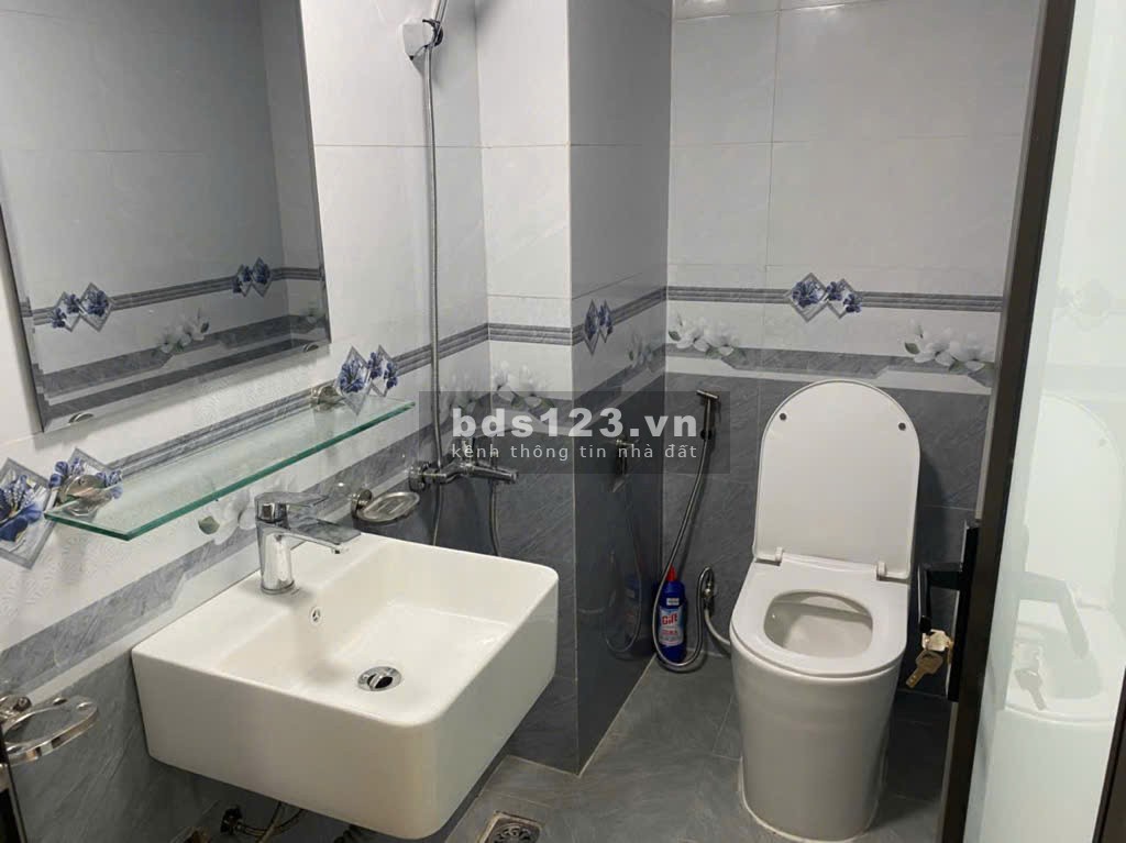 Bán nhà 5 tầng Trạm Trôi, Hoài Đức S 46m2. Giá: 5,15 tỷ