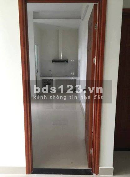Cho thuê phòng trọ Quận Tân Bình, TP.HCM,có máy lạnh, thang máy, dt 20m2, giá 3tr7
