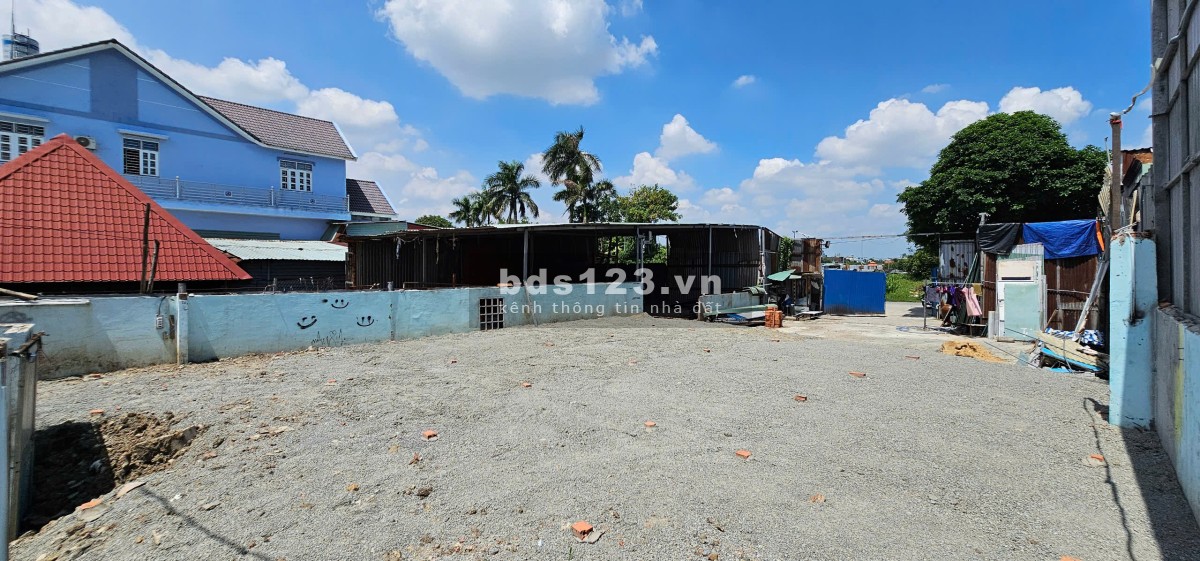 Cho Thuê - 450m2 - Đất, Kho, Xưởng - có 250m2TC - Vĩnh Phú - Bình Dương