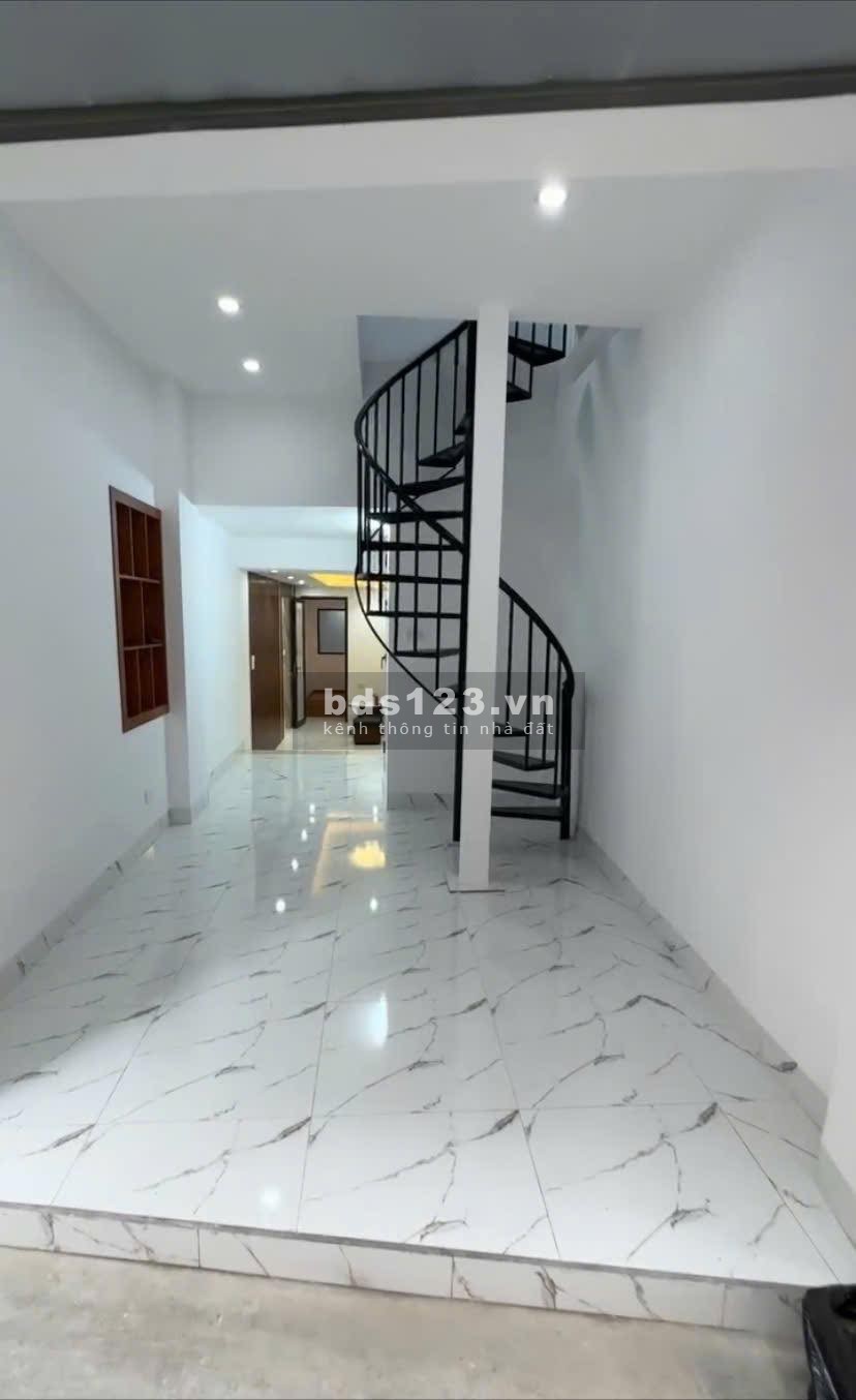 Bán nhà ngõ 67 Thái Thịnh – Trung tâm Đống Đa – Ô tô vào nhà – Kinh doanh siêu đỉnh