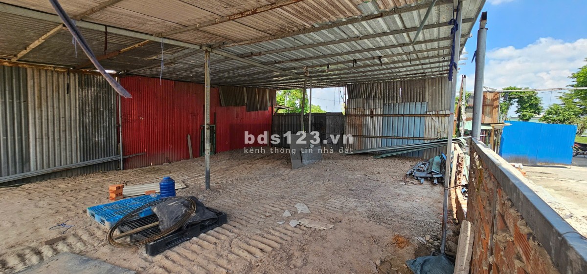 Cho Thuê - 450m2 - Đất, Kho, Xưởng - có 250m2TC - Vĩnh Phú - Bình Dương