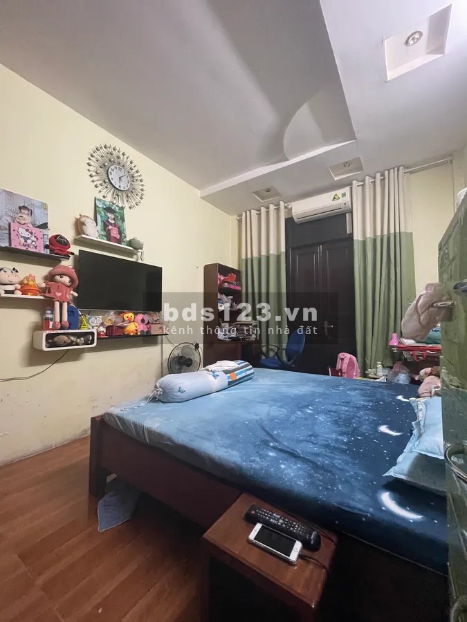 Chỉ 7.3 tỷ nhà ngõ ô tô 47m2, 5 tầng, 30m ra QL1A Giải Phóng, Ngọc Hồi