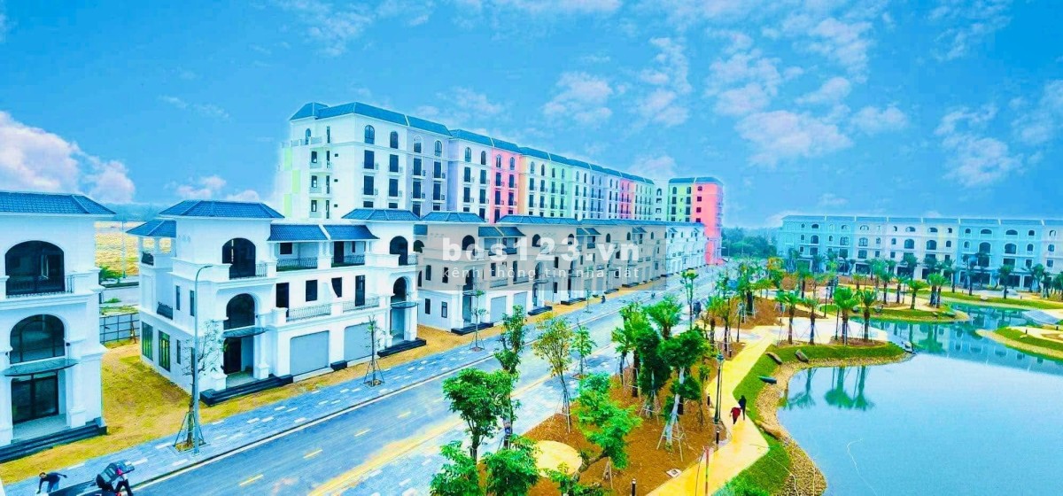 Căn biệt thự trung tâm Đồng Hới giá nét view biển SÂN golf