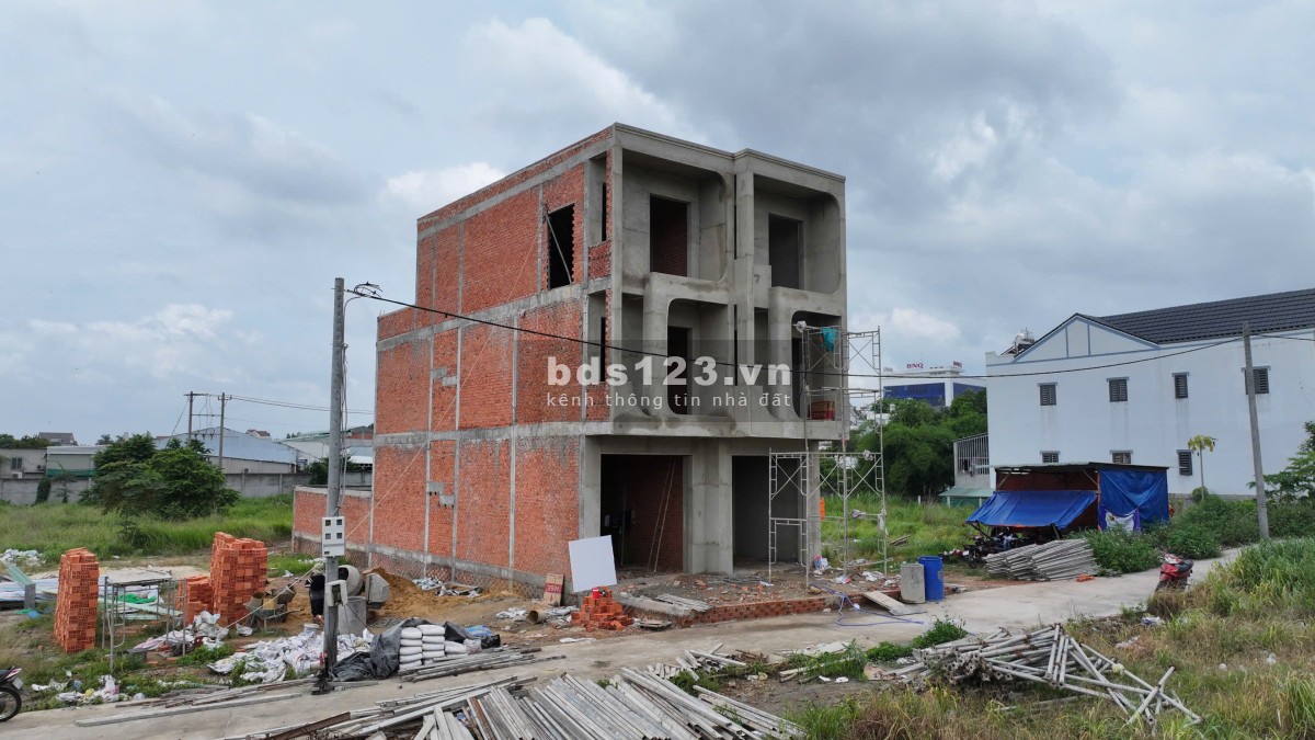 Chính chủ bán gấp - đất đẹp trung tâm Tương Bình Hiệp - Thủ Dầu Một