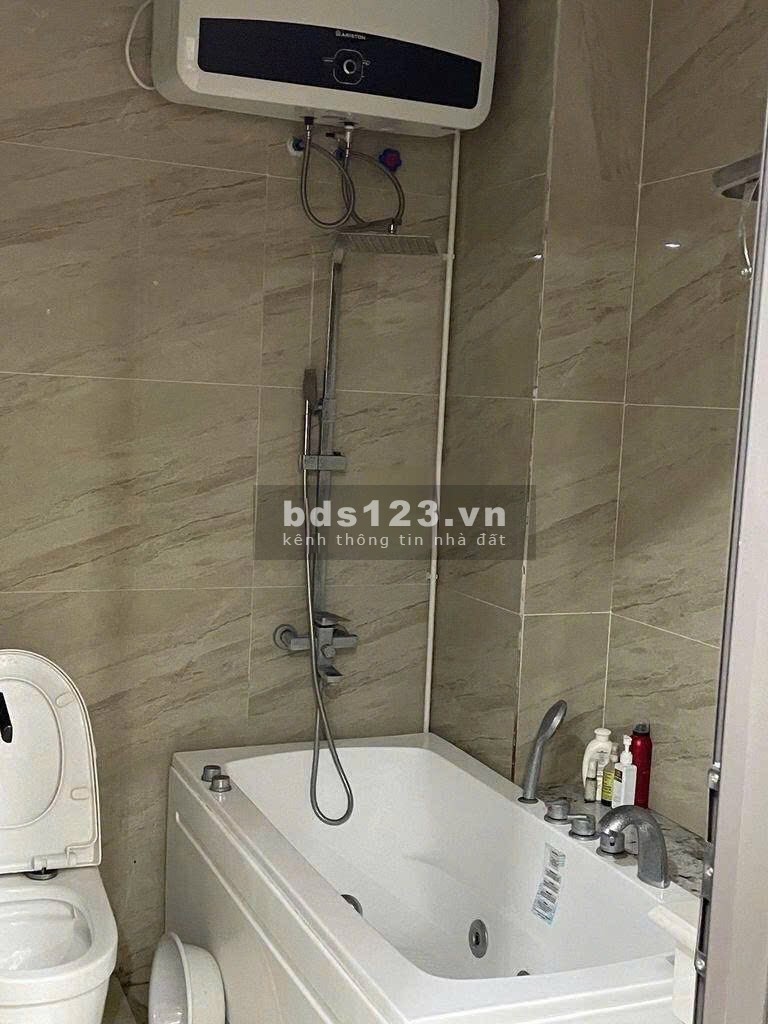 Cho thuê nhà Đội Cấn - Ba Đình- GIÁ 18tr/ tháng