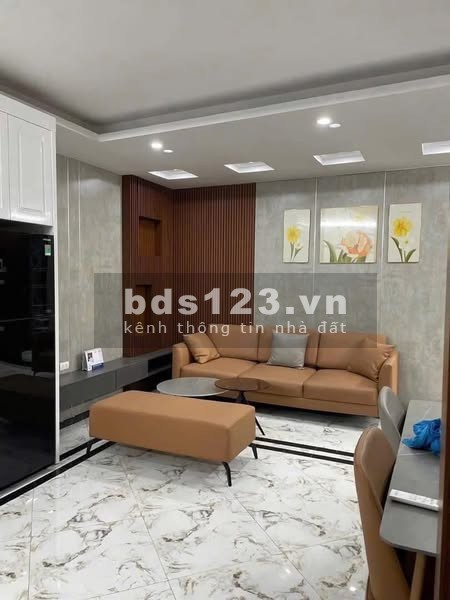 Cho thuê nhà Đội Cấn - Ba Đình- GIÁ 18tr/ tháng
