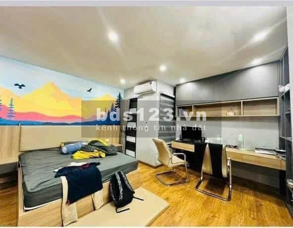 Cho thuê nhà Đội Cấn - Ba Đình- GIÁ 18tr/ tháng