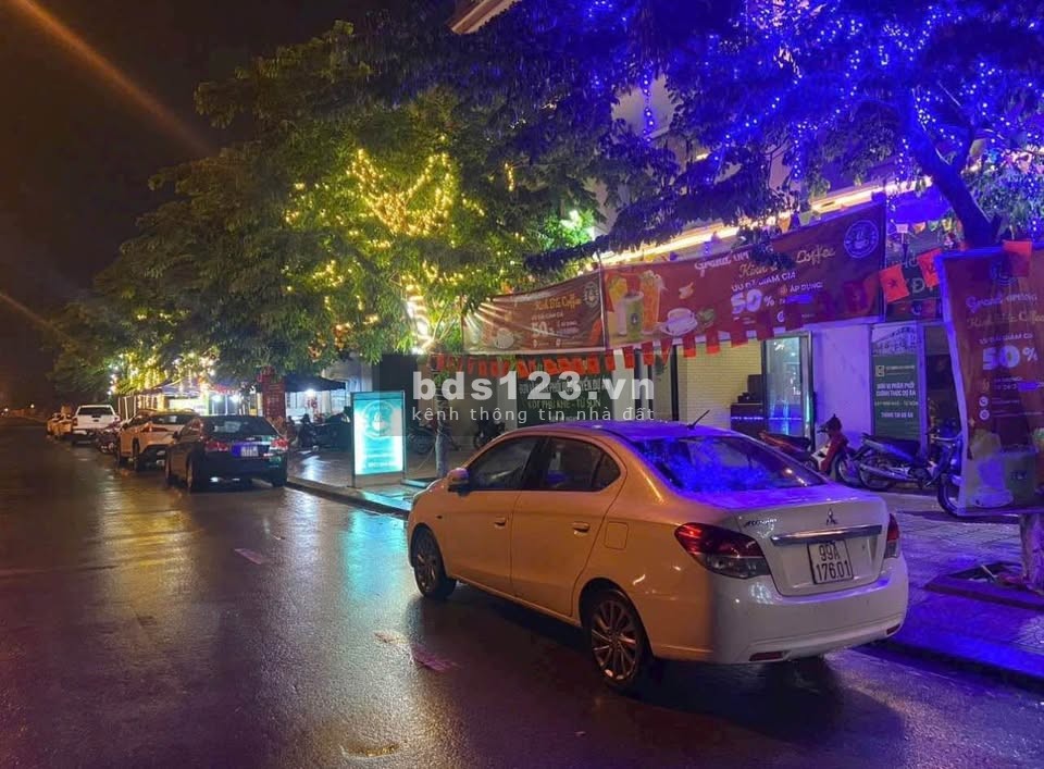 Trực tiếp từ chủ đầu tư, bán Nhà Phố mặt Nguyễn Văn Cừ đi Đông Anh, Hà Nội