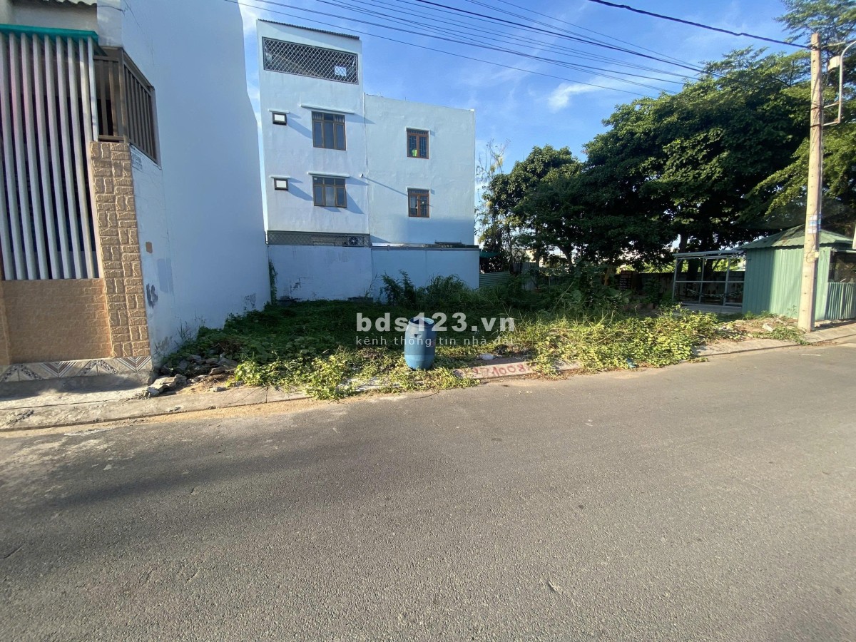 Bán lô đất đẹp ở đường Nguyễn Duy Phương, diện tích 90m², giá 900 triệu, full thổ cư