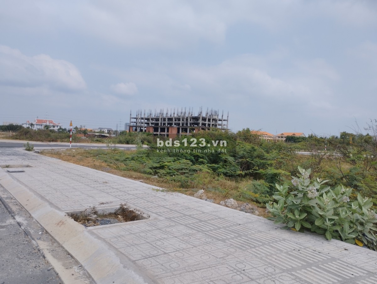 (Dự án mới) ĐHQG 245, đường vào hiện tại Gò Cát, kế bên Khu compound Gladia Khang Điền sắp mở bán