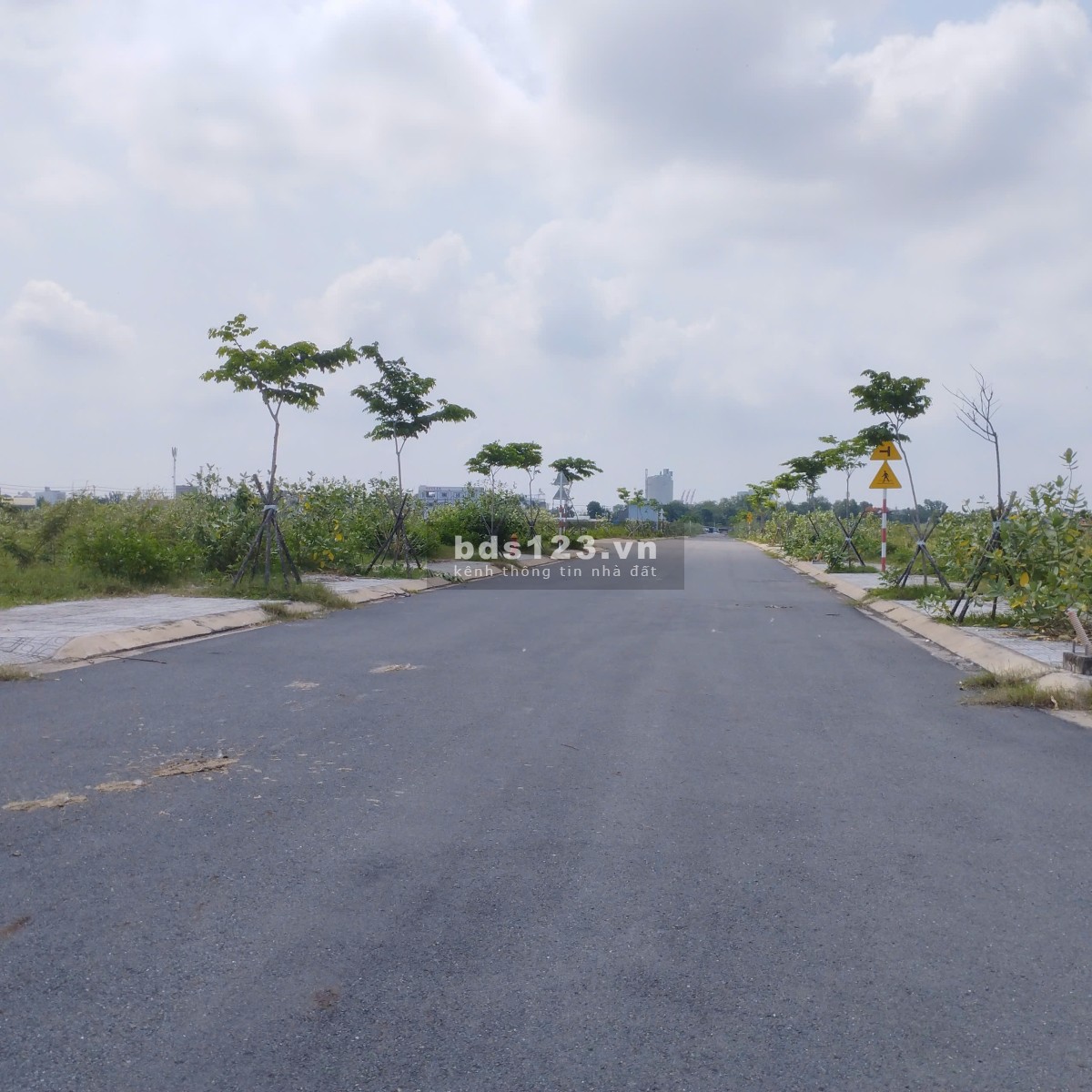 (Dự án mới) ĐHQG 245, đường vào hiện tại Gò Cát, kế bên Khu compound Gladia Khang Điền sắp mở bán