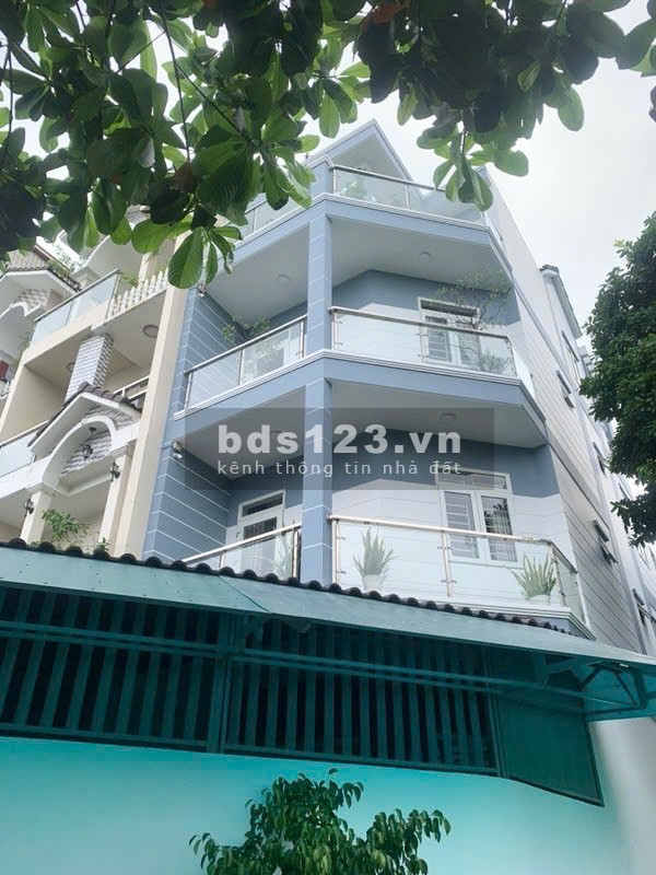 Bán nhà Gò Vấp lô góc ngang 5m, xe hơi đậu trong sân nhà (hẻm 10m)