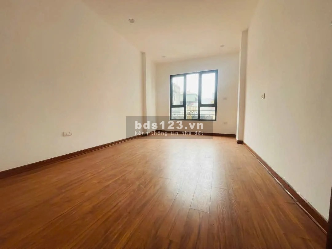Nhà đẹp 35m2 phố Tựu Liệt, 4 tầng ở ngay, ngõ ô tô giá chỉ 5,8 tỷ