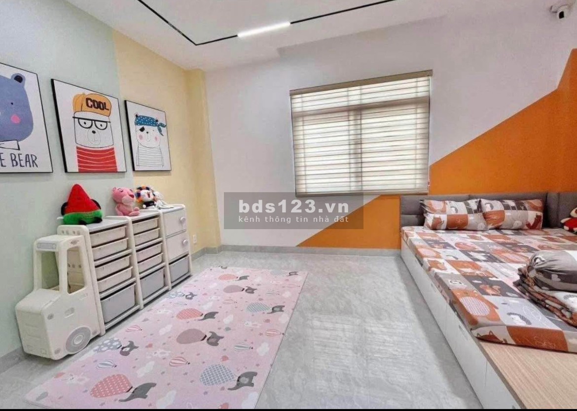 Sốc Sáng Mắt: Nhà 3 Phòng Ngủ, Gần KCN – Giá Rẻ Như Mơ!