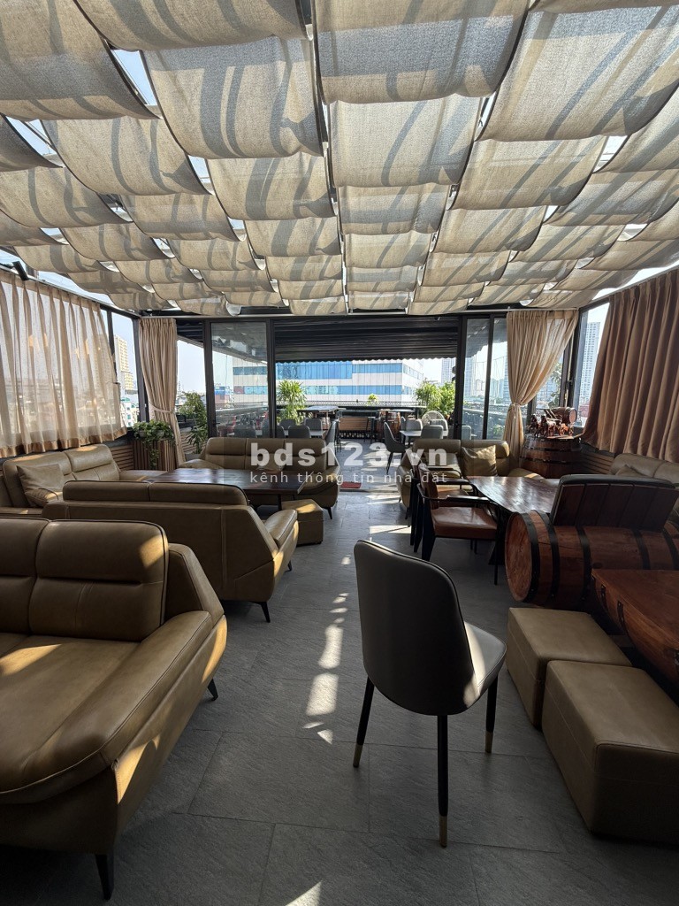 Cơ Hội Mua Và Sở Hữu Toà Văn Phòng Phố ViP Văn Cao Ba Đình Dòng Tiền ~ 2,4 tỷ