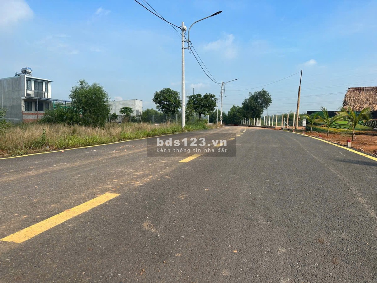 Bán Lô Đất Góc 148m2 Mặt Tiền Nhựa 8m Tại Tân Định Bến Cát Bình Dương