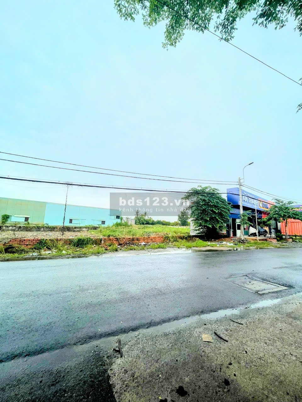 Đất lớn mặt tiền Bưng Ông Thoàn 198 tỷ.