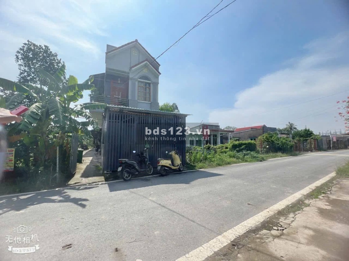 Kẹt tiền bán gấp dãy trọ 11phòng và nhà 1 lầu giá 2tỉ hơn có thương lượng
