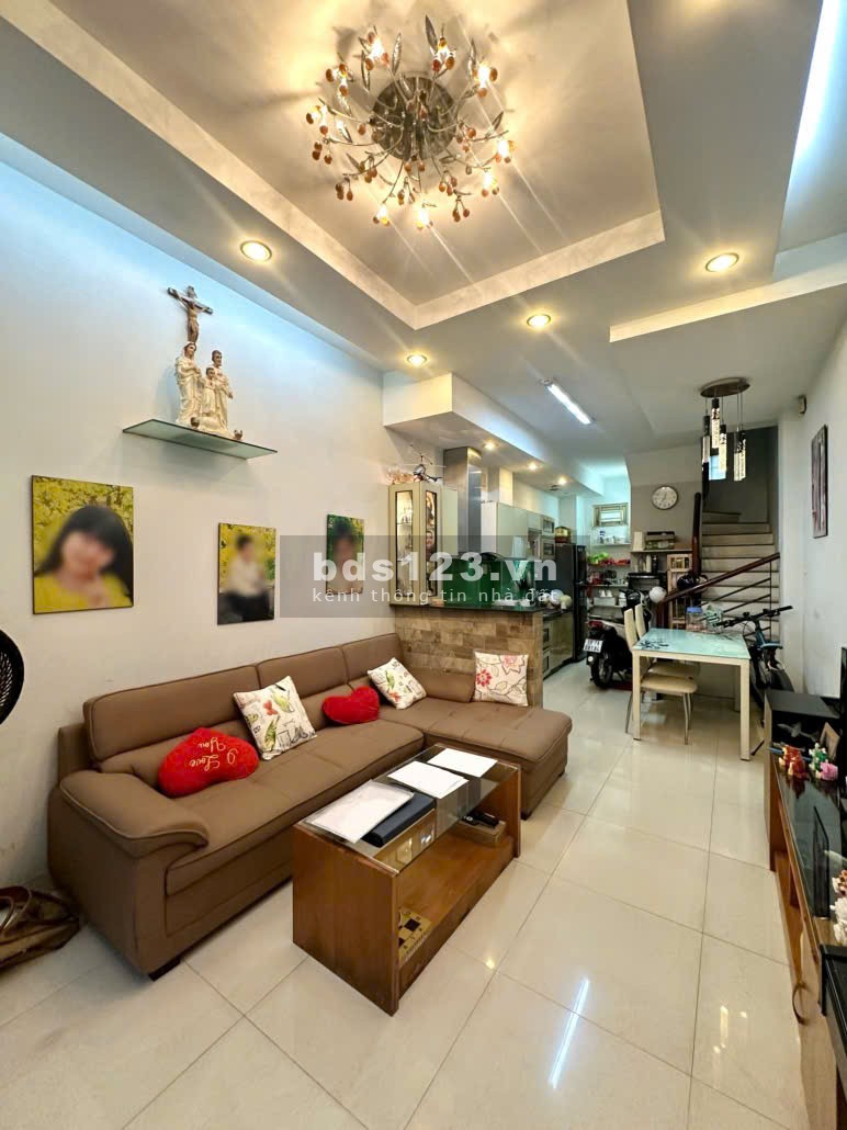 Bán Nhà HXH Nguyễn Đình Chiểu 4 tầngX 36 M2 nhỉnh 8 tỷ. Phường 4, Quận 3.Nhà đẹp giao ngay
