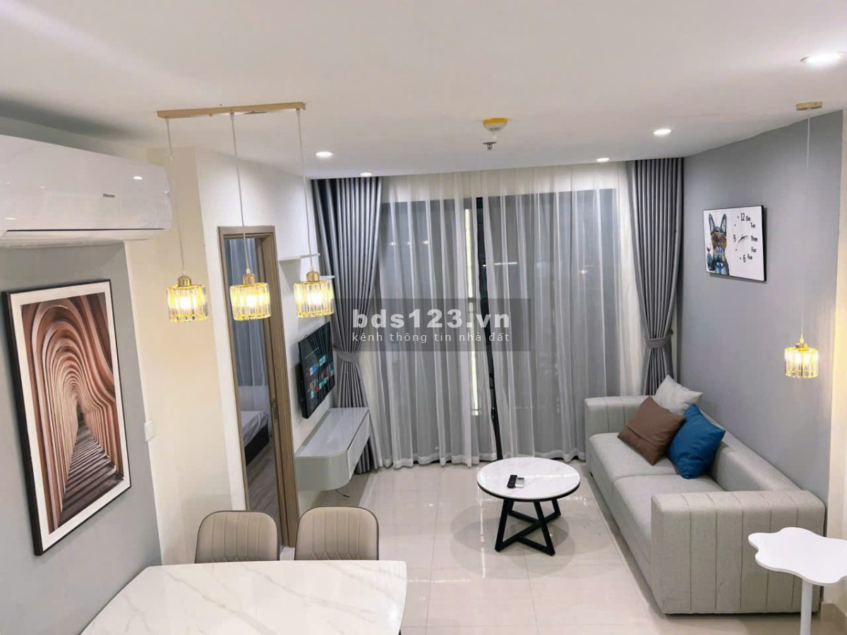 Cần cho thuê CH đẹp 2PN, 2WC, ban công Đông Nam, full đầy đủ, tại Vinhomes Ocean Park 1,chỉ 8.5 tr