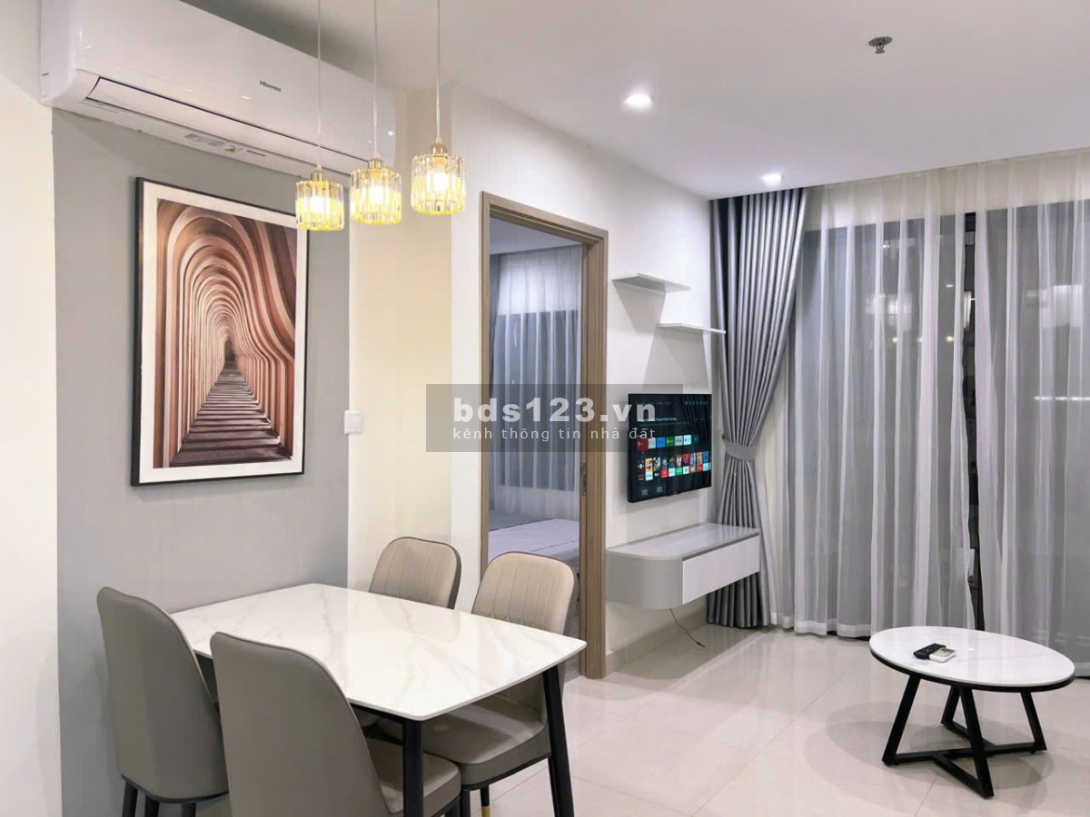 Cần cho thuê CH đẹp 2PN, 2WC, ban công Đông Nam, full đầy đủ, tại Vinhomes Ocean Park 1,chỉ 8.5 tr